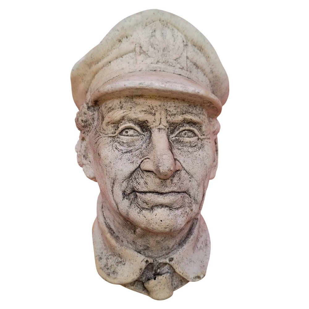 Vintage Sea Captain Wall Hanging Bust Nautical Mariner Fisherman Decor 5in Cream